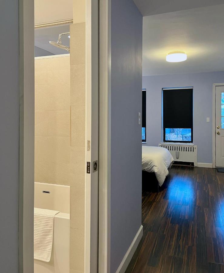 Close To All! 2-room In A 1-family Townhouse *