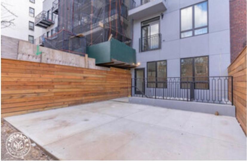 2 Bed Duplex With Private Yard Hospedagem domiciliar Nova York