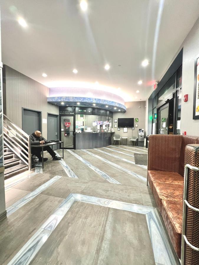 Vybe Hotel