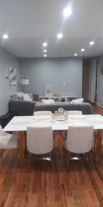 Apartment First Floor Of Beautiful House Totally Private