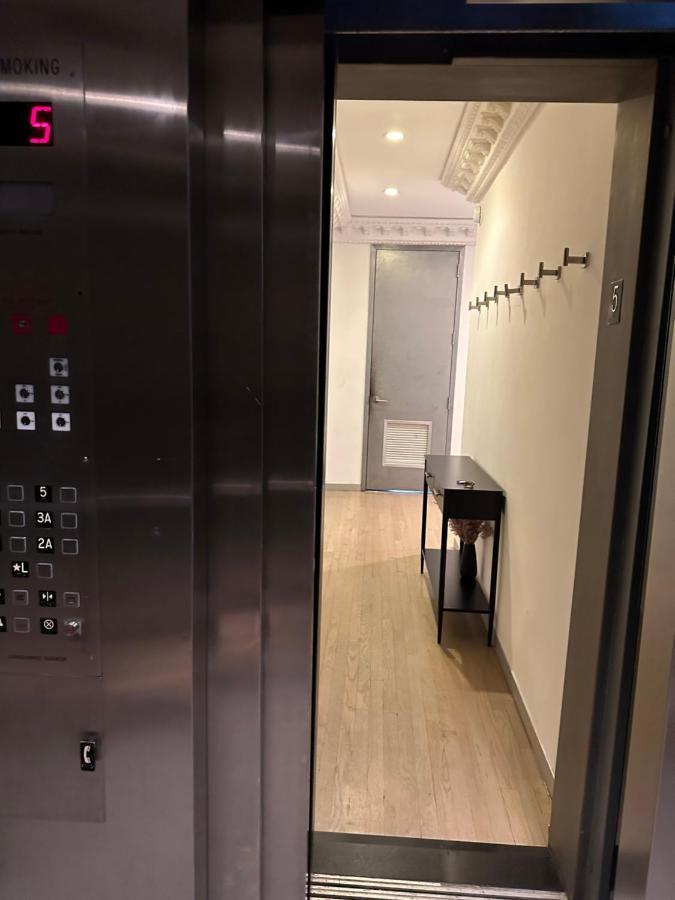 Gramercy Park 5 Bedroom Penthouse Loft With Private Rooftop Apartment