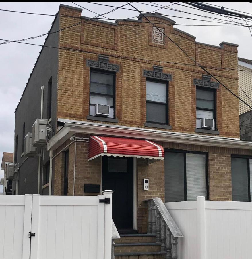 Apartment 145 St Queens Near Jfk, Lga, & Citi Field, Free Parking In The Backyard 646-667-6696 *