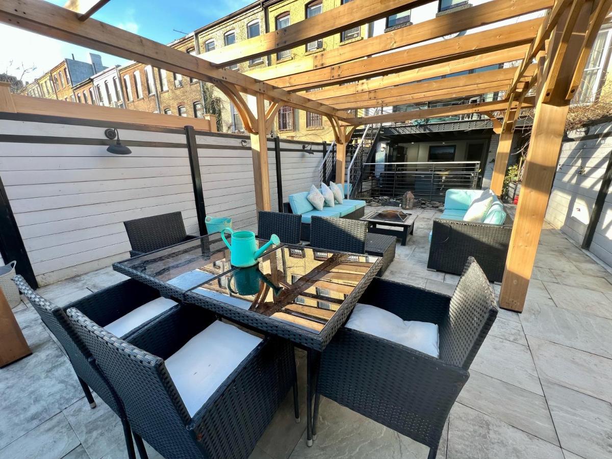 The Caz, A Modern Brooklyn Townhome With Waterfall Bed & Breakfast New York