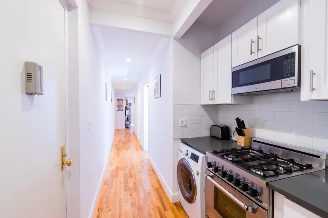 Stunning 3 Bedroom In Nyc *