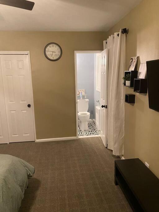 Rockaway 3 Bedroom By The Sea. New York
