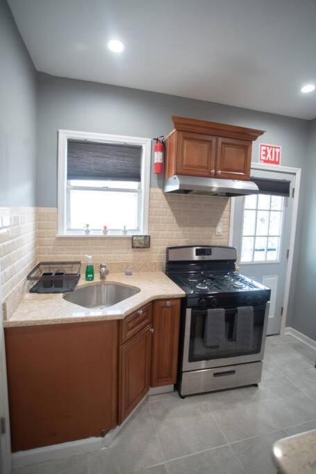 Beautiful 3-bedroom In Brooklyn With Parking * Nova York