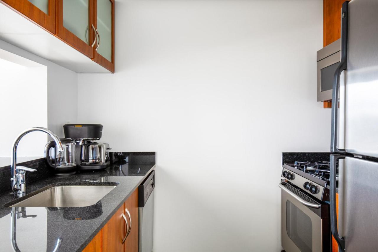 Murray Hill 1br W Gym Doorman Pool Rooftop Nyc-585 New York