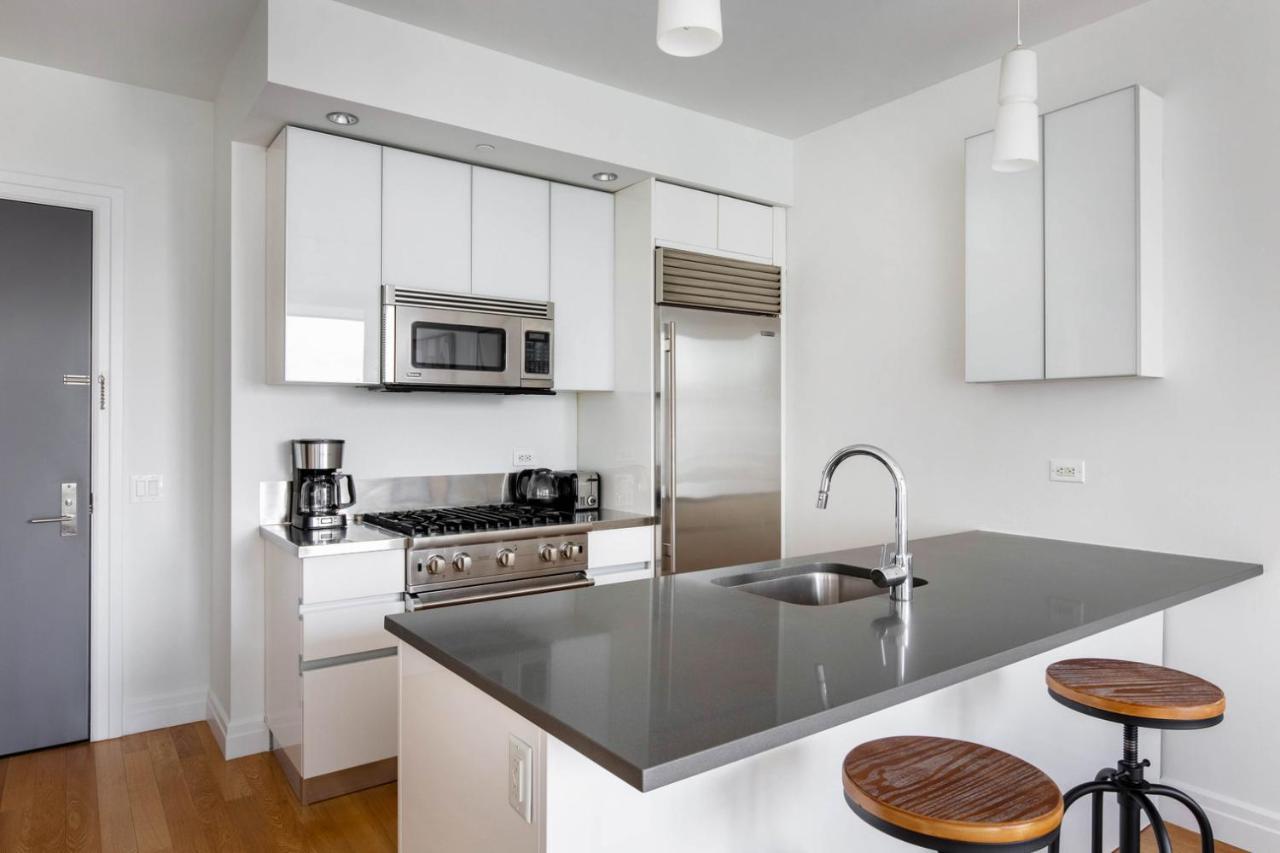 Midtown West 1br W Gym Wd Doorman Nr Hudson Nyc-1103 *
