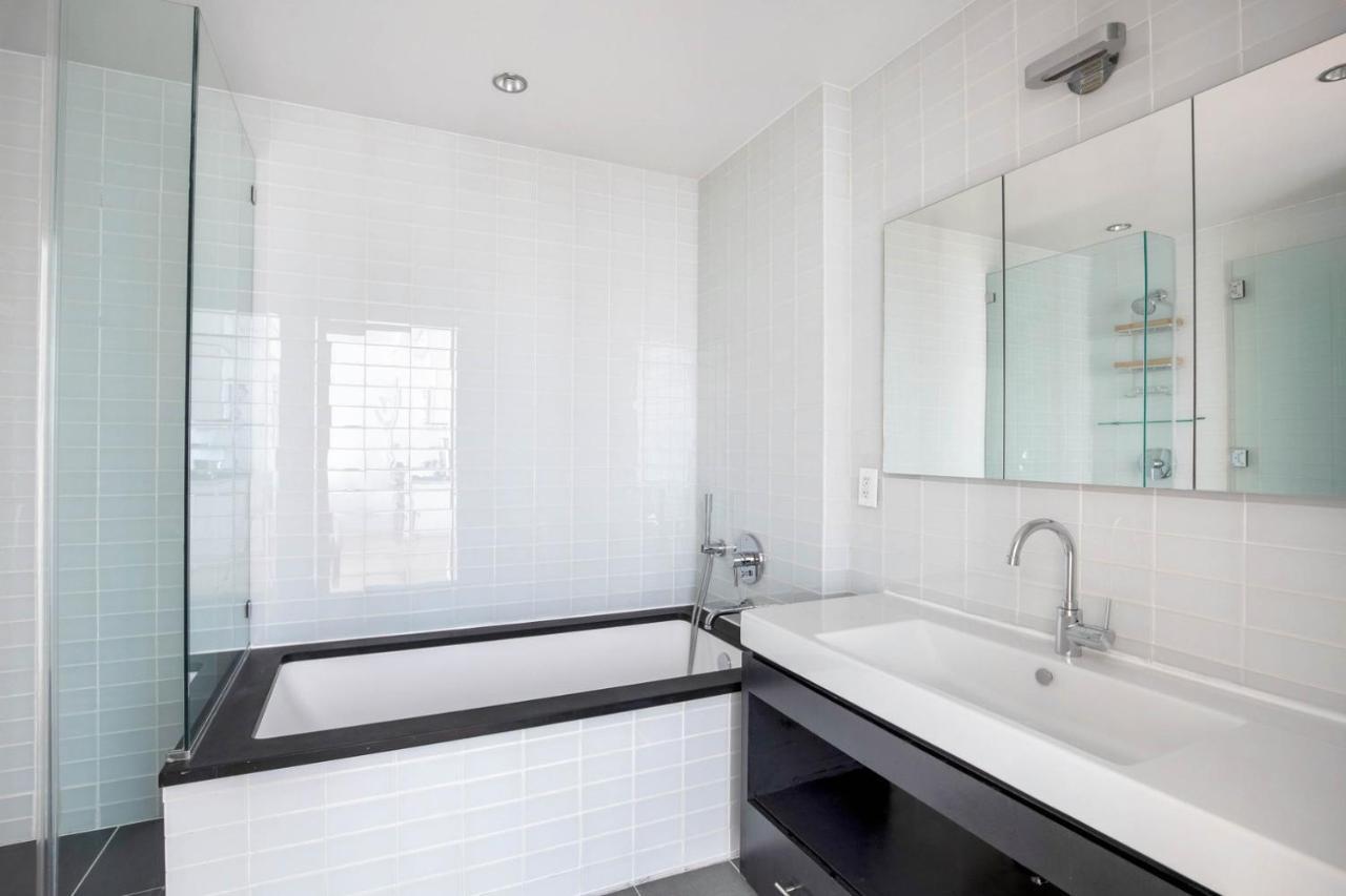 Midtown West 1br W Gym Wd Doorman Nr Hudson Nyc-1103
