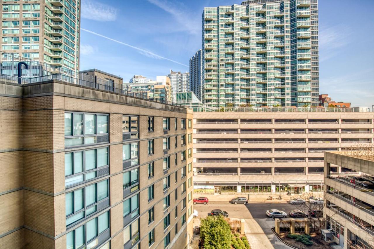 Lic 1br W Wd Elevator Doorman Nr E River Nyc-764 Apartment New York