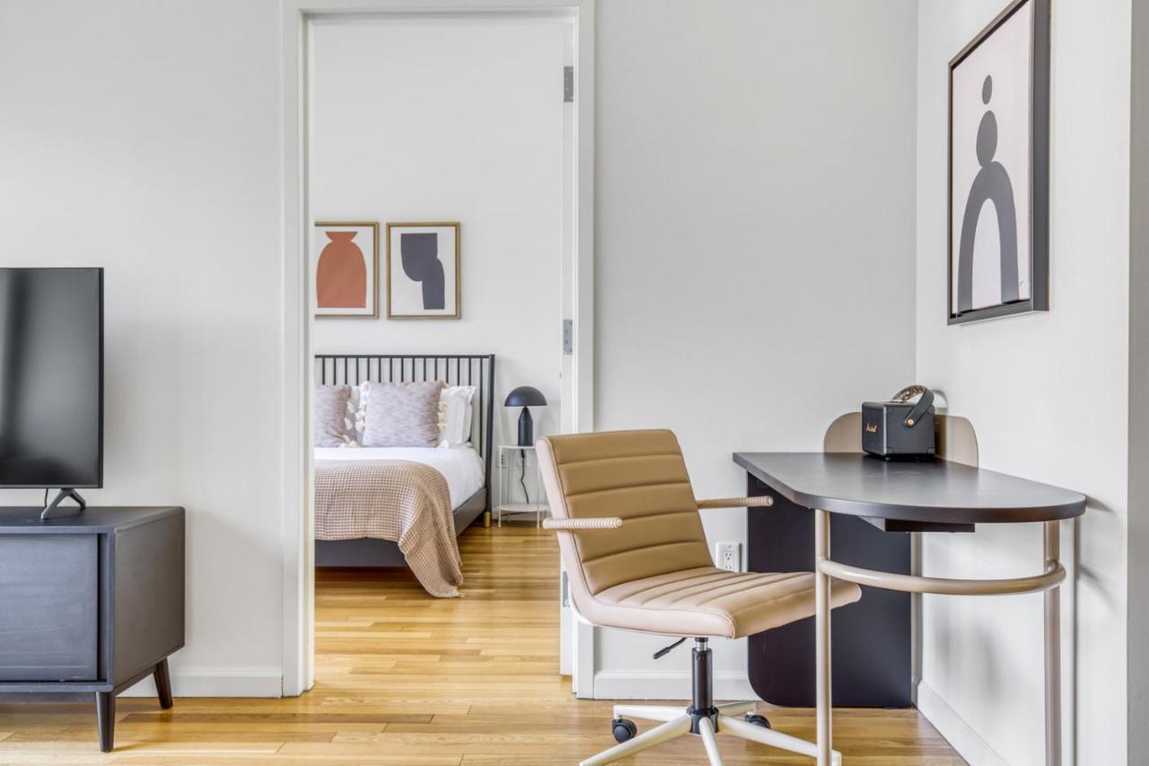 Lic 1br W Wd Elevator Doorman Nr E River Nyc-764 * New York