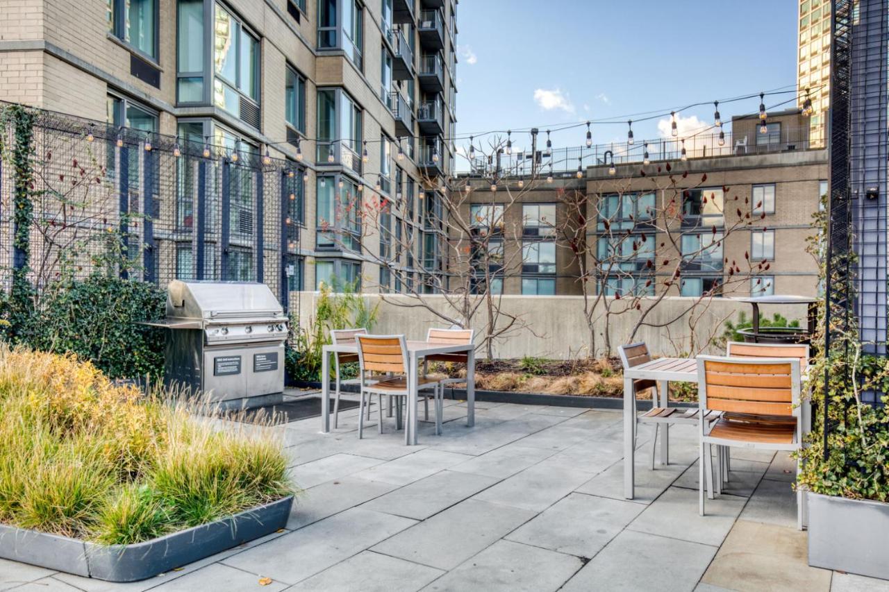 Apartment Lic 1br W Wd Elevator Doorman Nr E River Nyc-764 *