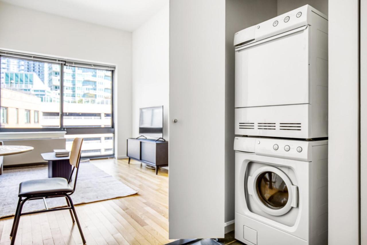 Lic 1br W Wd Elevator Doorman Nr E River Nyc-764 Apartment *