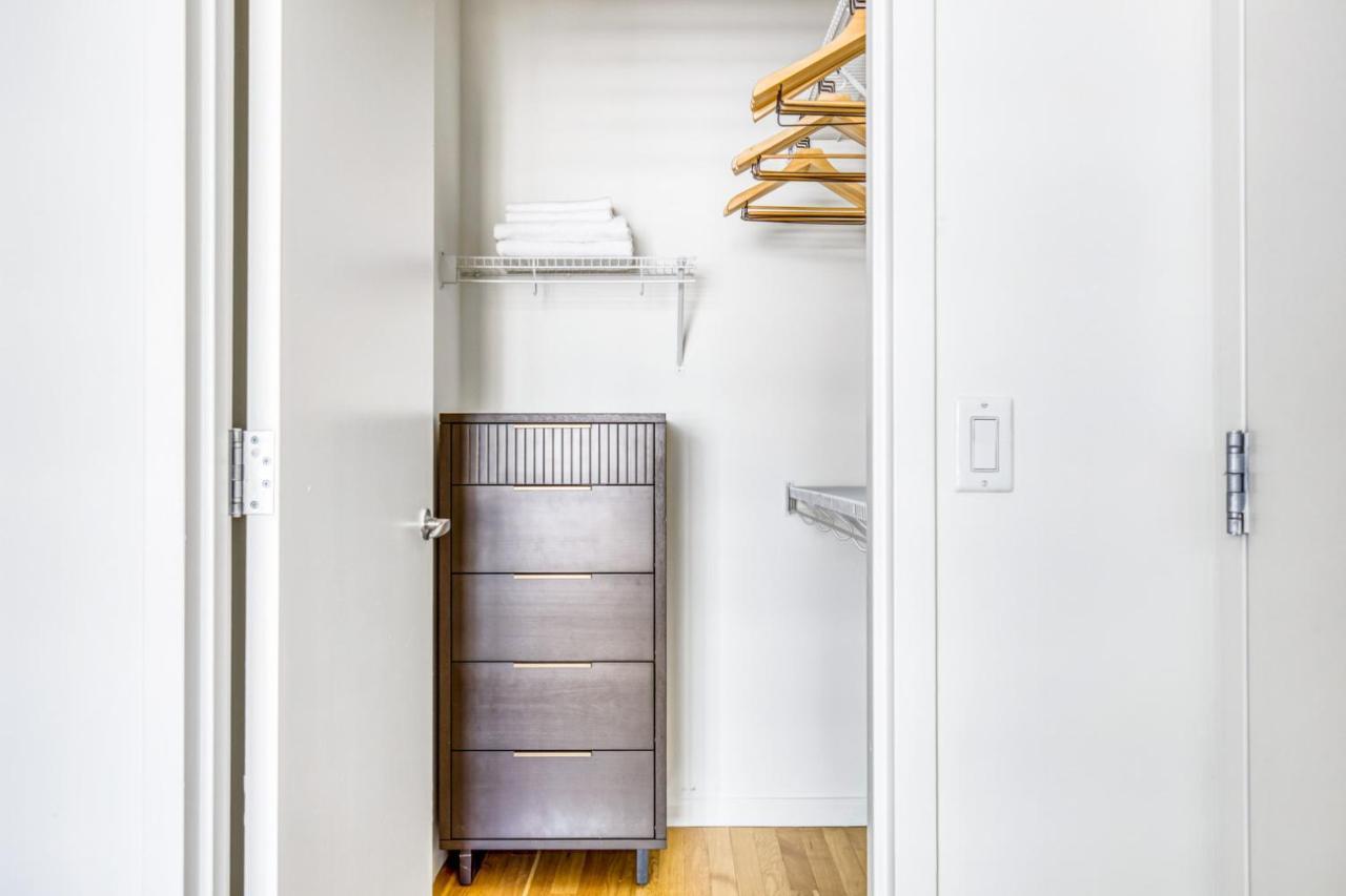 Apartment Lic 1br W Wd Elevator Doorman Nr E River Nyc-764 New York