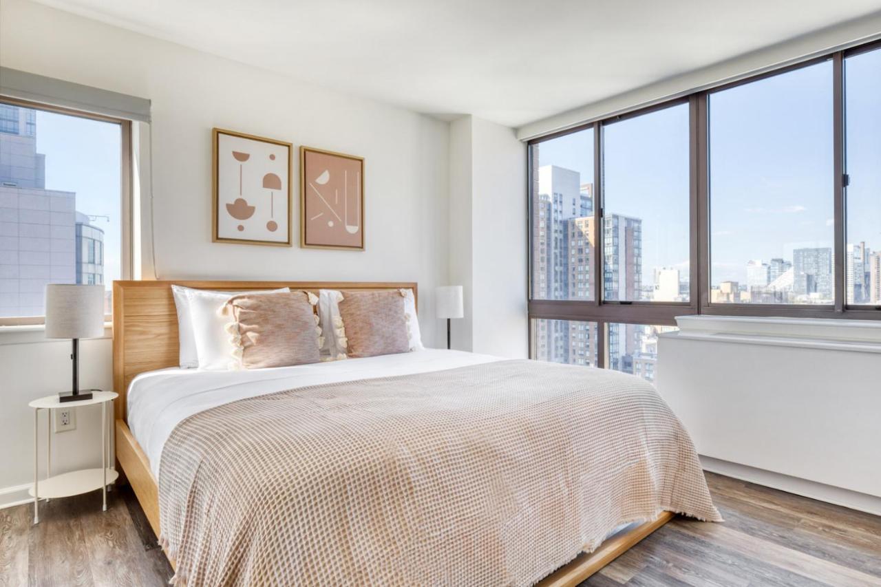 Midtown W 2br W Gym Wd Nr Times Sq Nyc-898