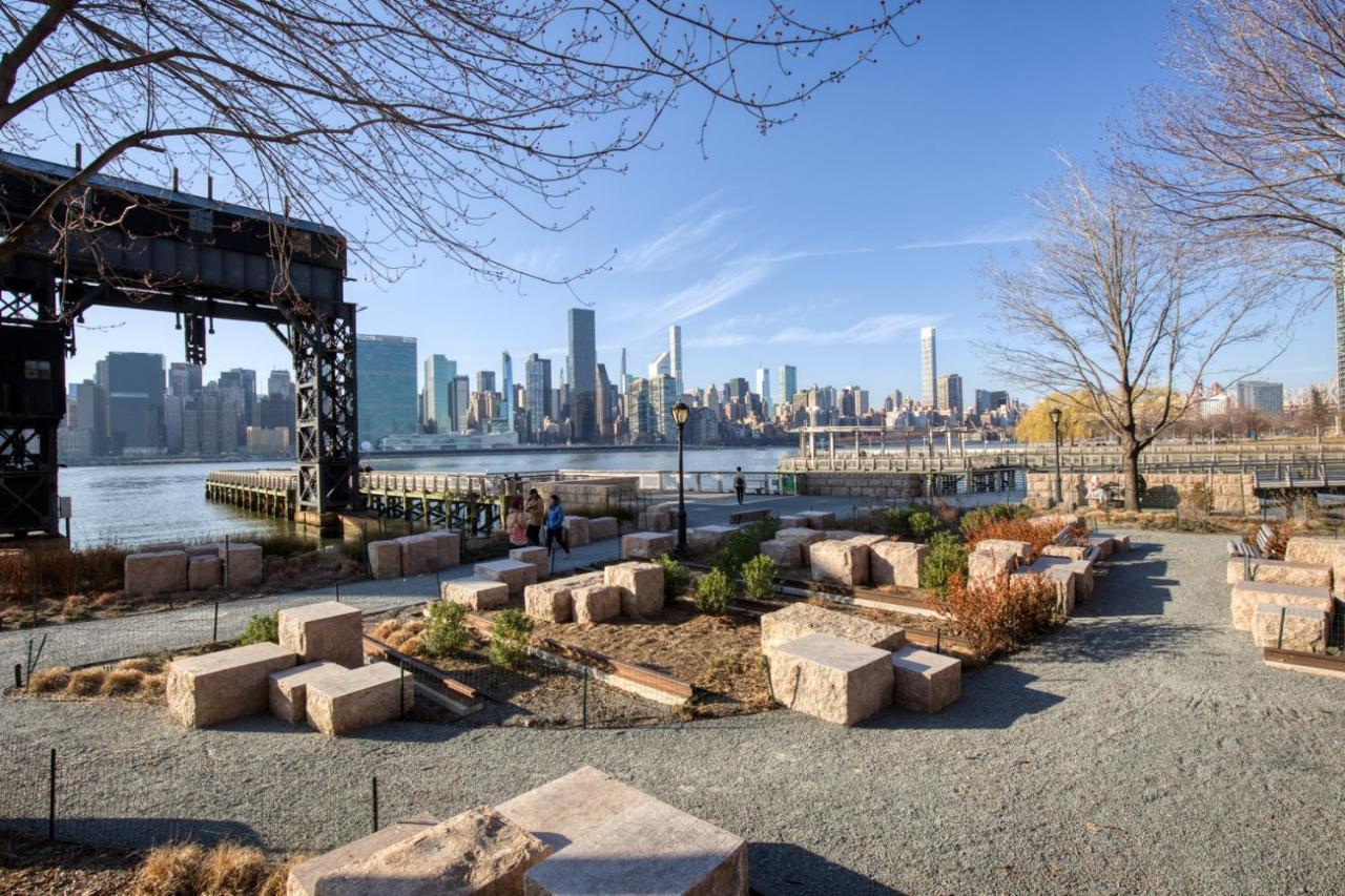 Lic 2br W Wd Elevator Doorman Nr E River Nyc-766 Apartment New York