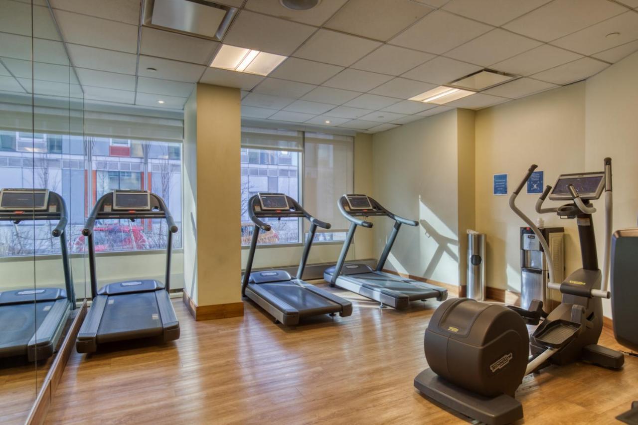 Lic 2br W Wd Elevator Doorman Nr E River Nyc-766 Apartment