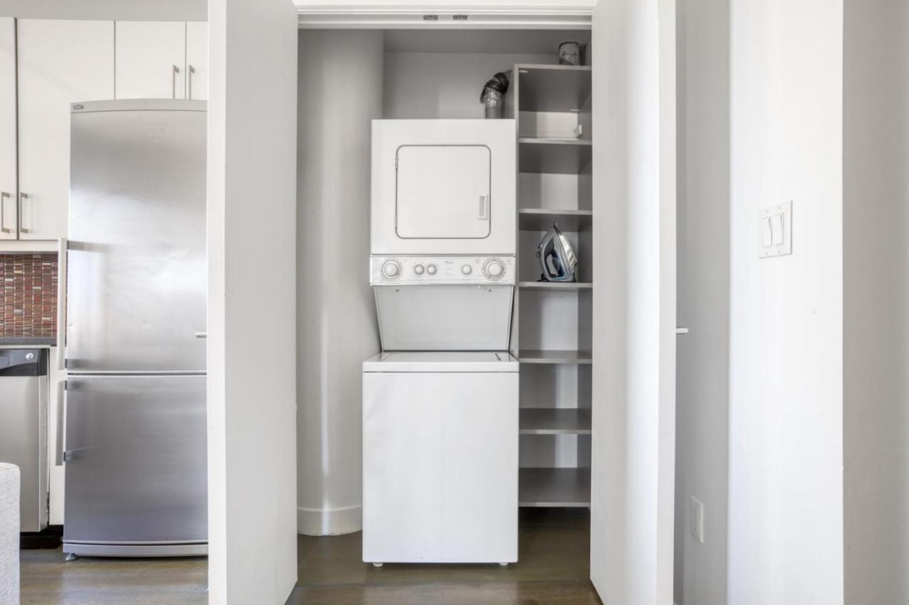 Amazing Midtown W 1br W Gym Nr Times Sq Nyc-650 Apartment