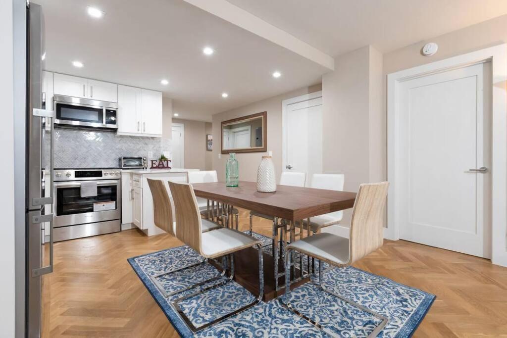 Elegant East Side Apartamento *