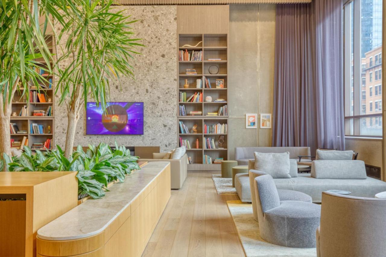 Midtown West 2br W Doorman Gym Wd Nr Times Sq Nyc-1067 *