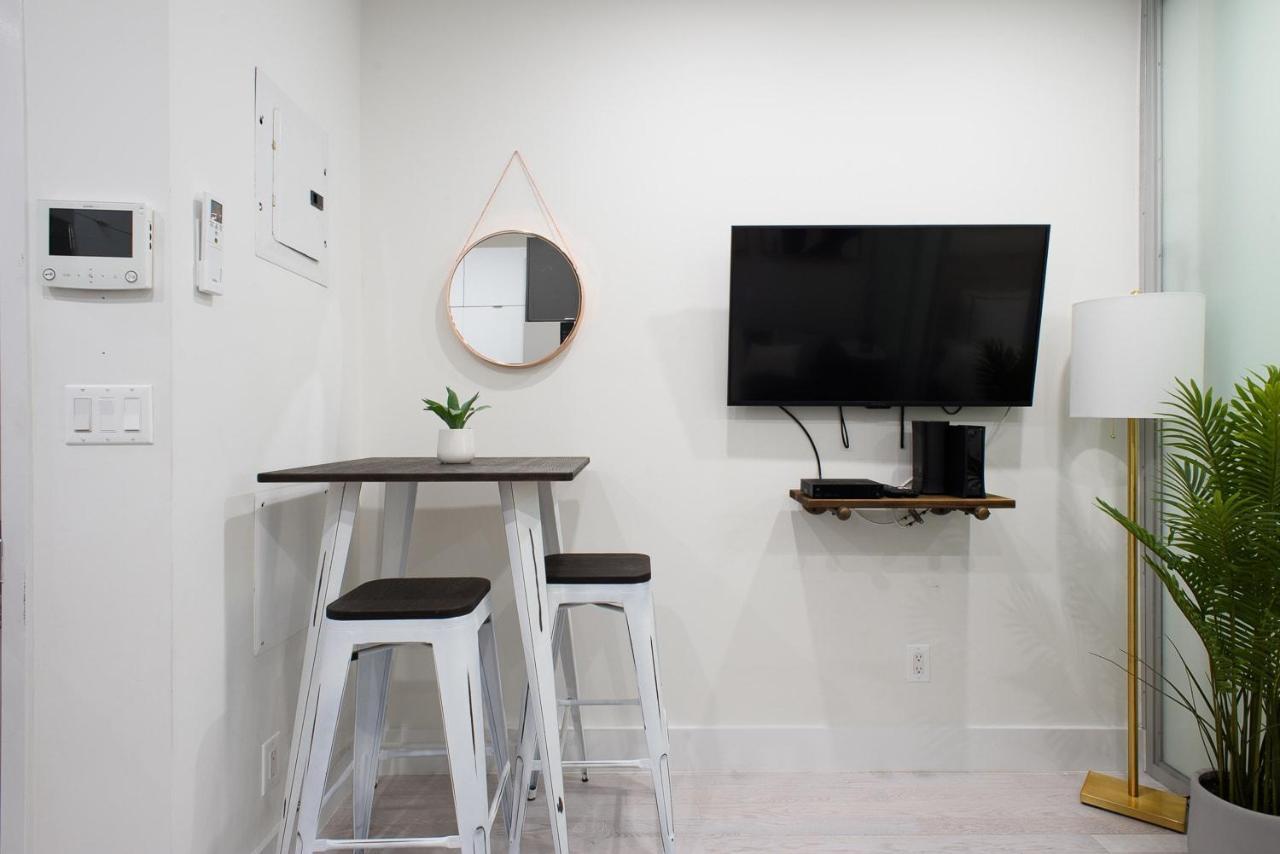 78-3b New Junior 1 Bedroom Prime Ues Wd In Unit Apartment