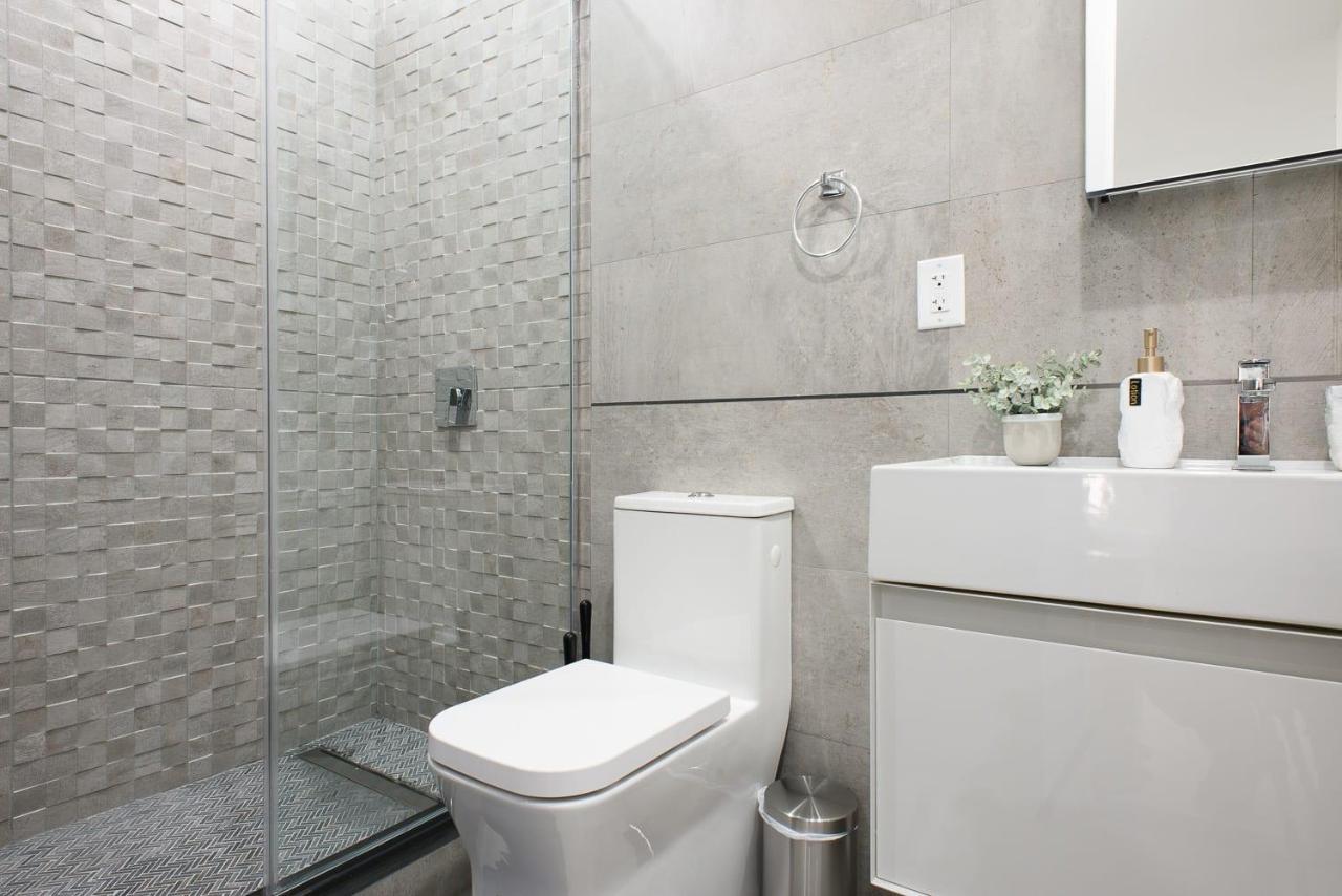 78-3b New Junior 1 Bedroom Prime Ues Wd In Unit Apartment