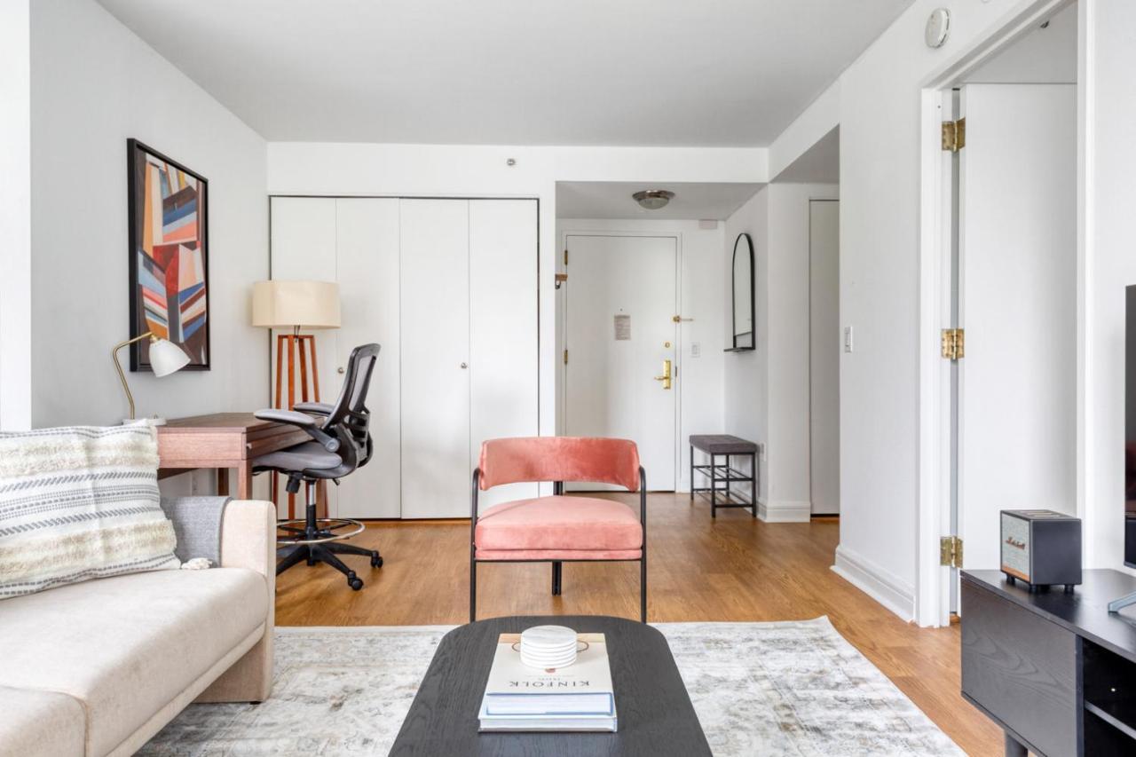 Apartment Uws 1br W Gym Doorman Nr Julliard Nyc-832 *