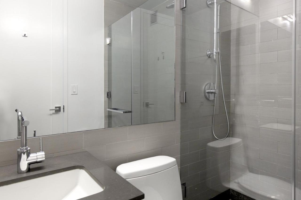 Ues 2br W Gym Doorman Nr Central Park Nyc-350 Apartment New York
