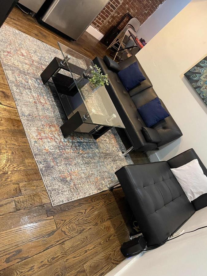Central Harlem Oasis- Led House Apartment *