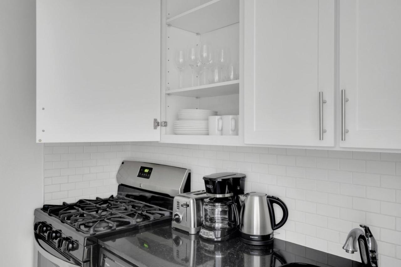 Uws 1br W Gym Doorman Nr Julliard Nyc-833 * New York