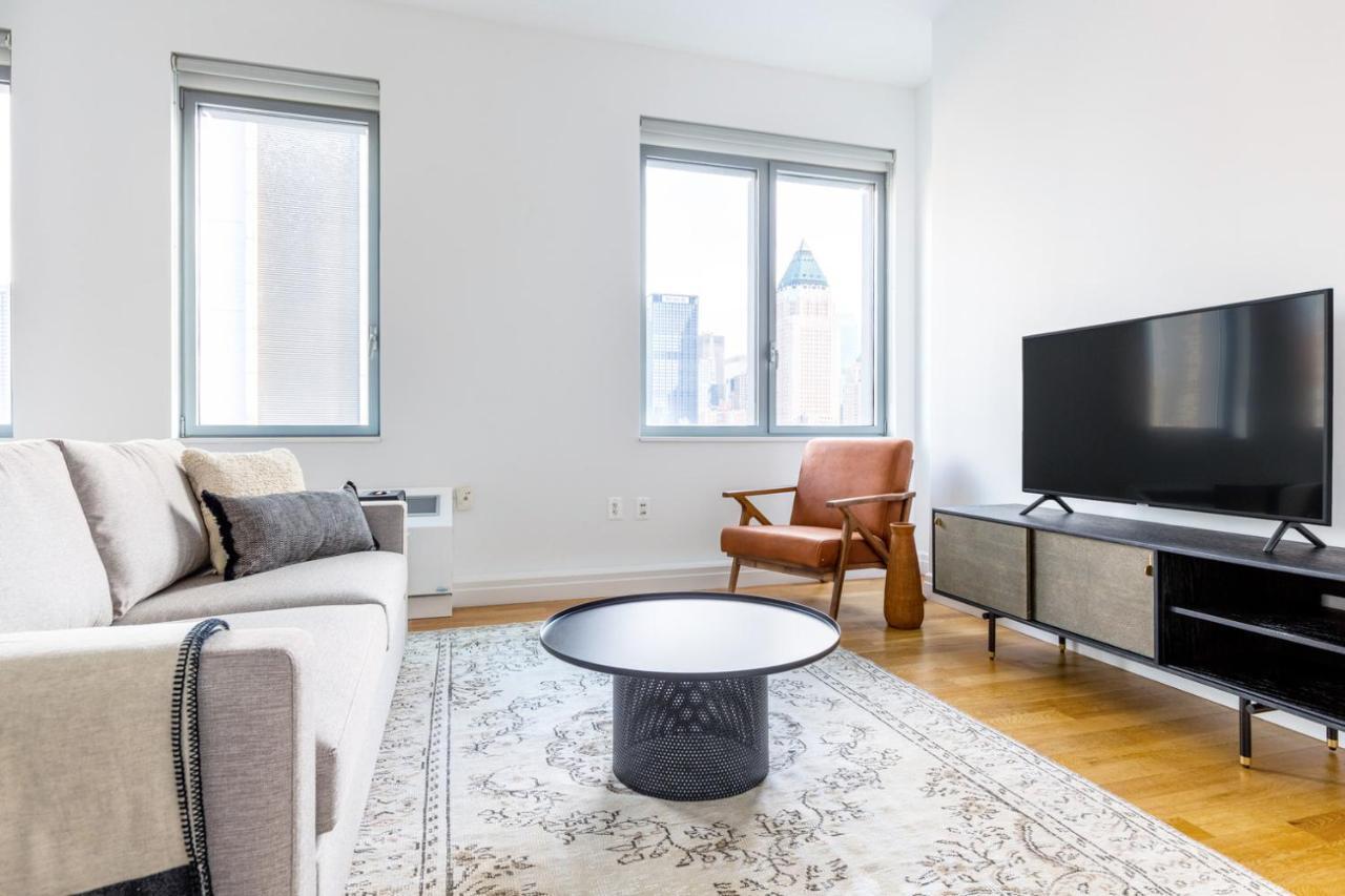 Apartment Hells Kitchen 2br W Doorman Nr Park Nyc-522