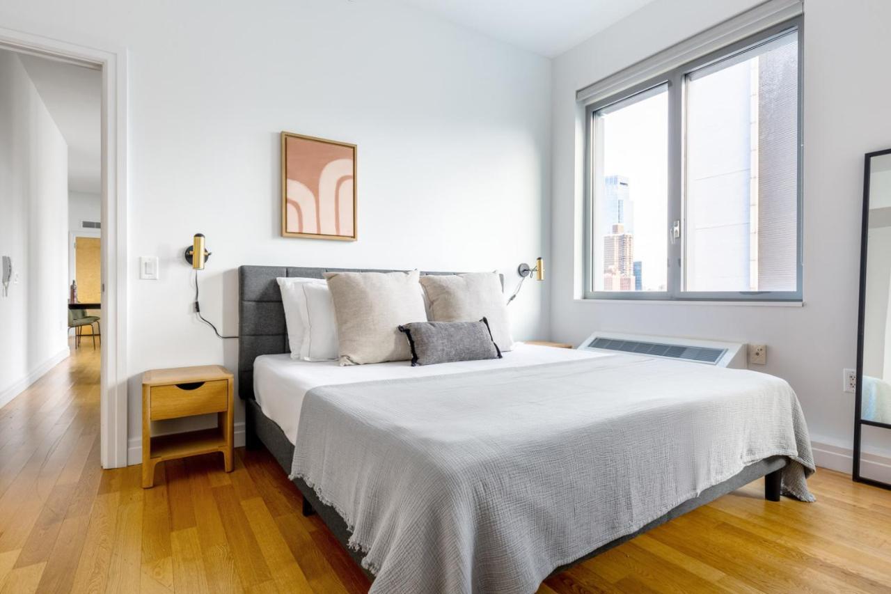 Apartment Hells Kitchen 2br W Doorman Nr Park Nyc-522