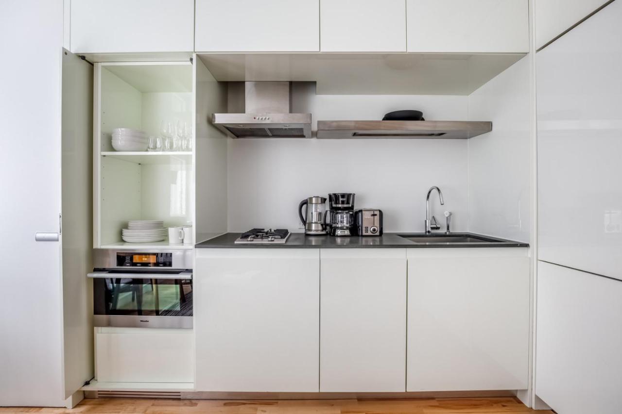 Midtown 1br W Doorman Gym Wd Nr Rock Center Nyc-1129 New York