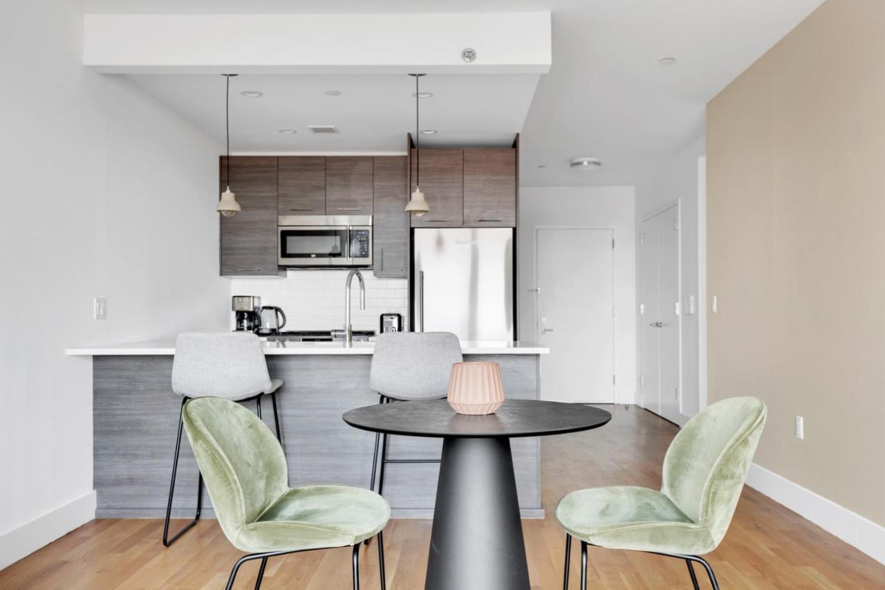 Downtown Bk 1br W Wd Deck Nr Tj Nyc-879 Apartment New York