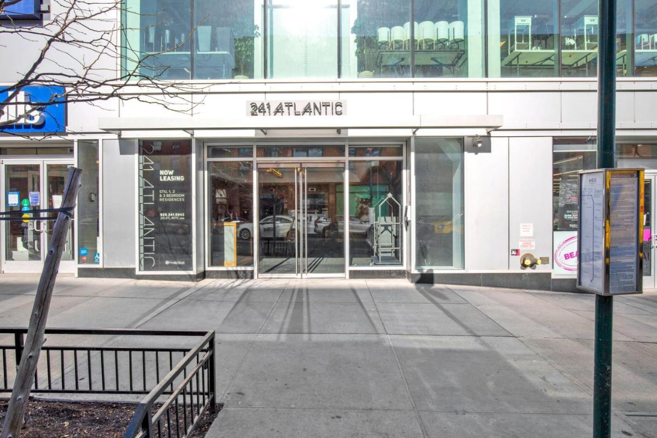 Downtown Bk 1br W Wd Deck Nr Tj Nyc-879 Apartment New York