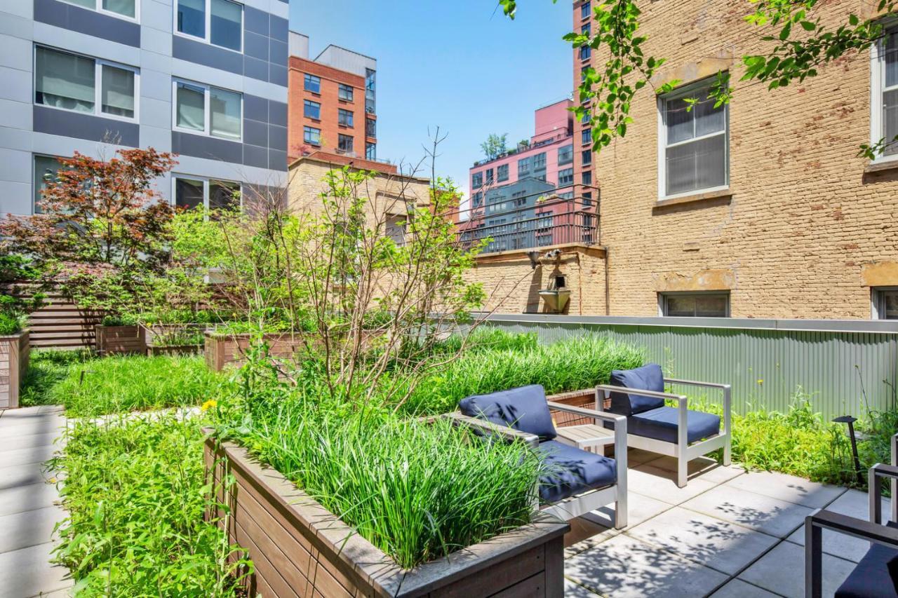 Apartment Downtown Bk 1br W Wd Deck Nr Tj Nyc-879 *