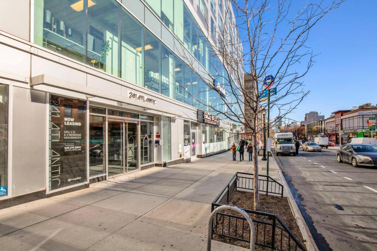 Downtown Bk 1br W Wd Deck Nr Tj Nyc-879 Apartment New York