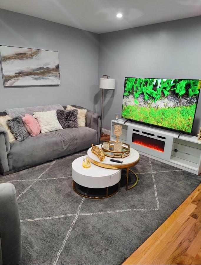 First Floor Of Beautiful House Totally Private * New York