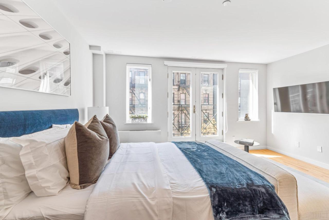Luxe Studio In Upper East Side With Charming Juliet Balcony *