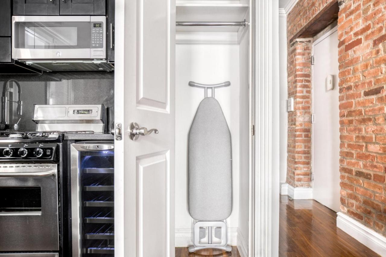 Soho 2br W Wd Balcony Nr Whole Foods Nyc-892