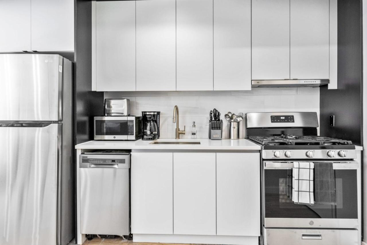 Luxe Studio Ste In Upper East Side With Charming Juliet Balcony Ferienhaus