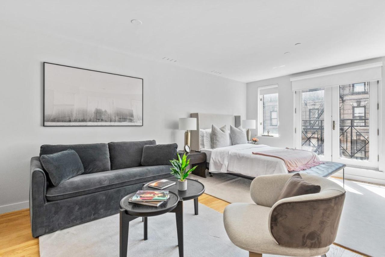 Luxe Studio Ste In Upper East Side With Charming Juliet Balcony Ferienhaus New York