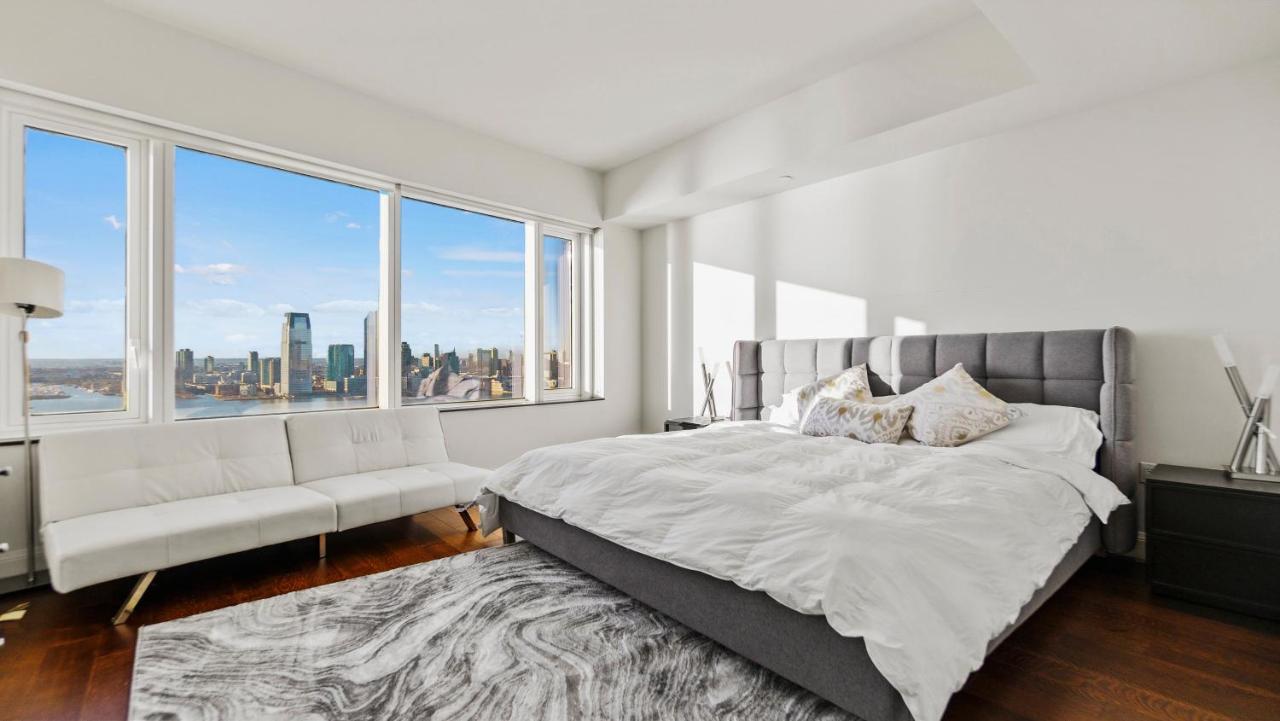 Luxurious 4 Bedroom Penthouse In Nyc New York