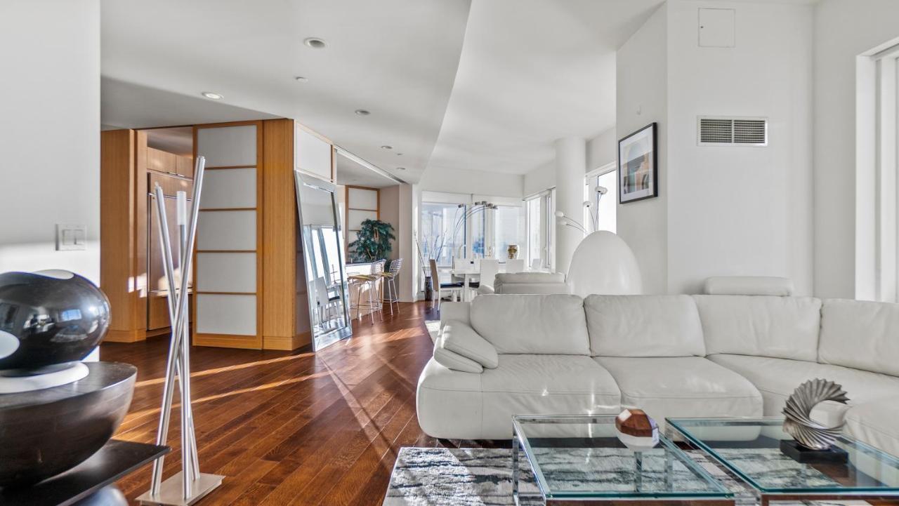 Luxurious 4 Bedroom Penthouse In Nyc Apartment *