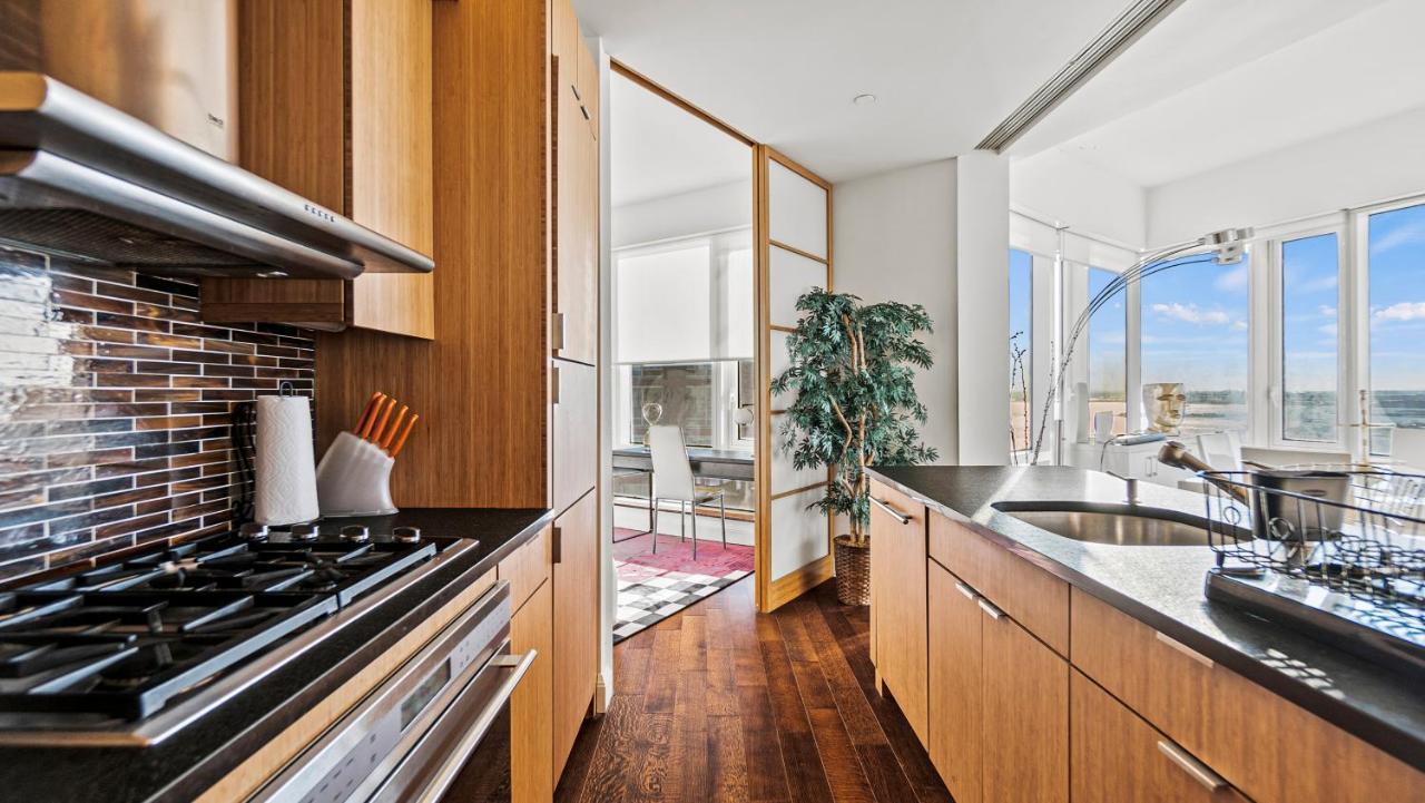 Luxurious 4 Bedroom Penthouse In Nyc Apartment *