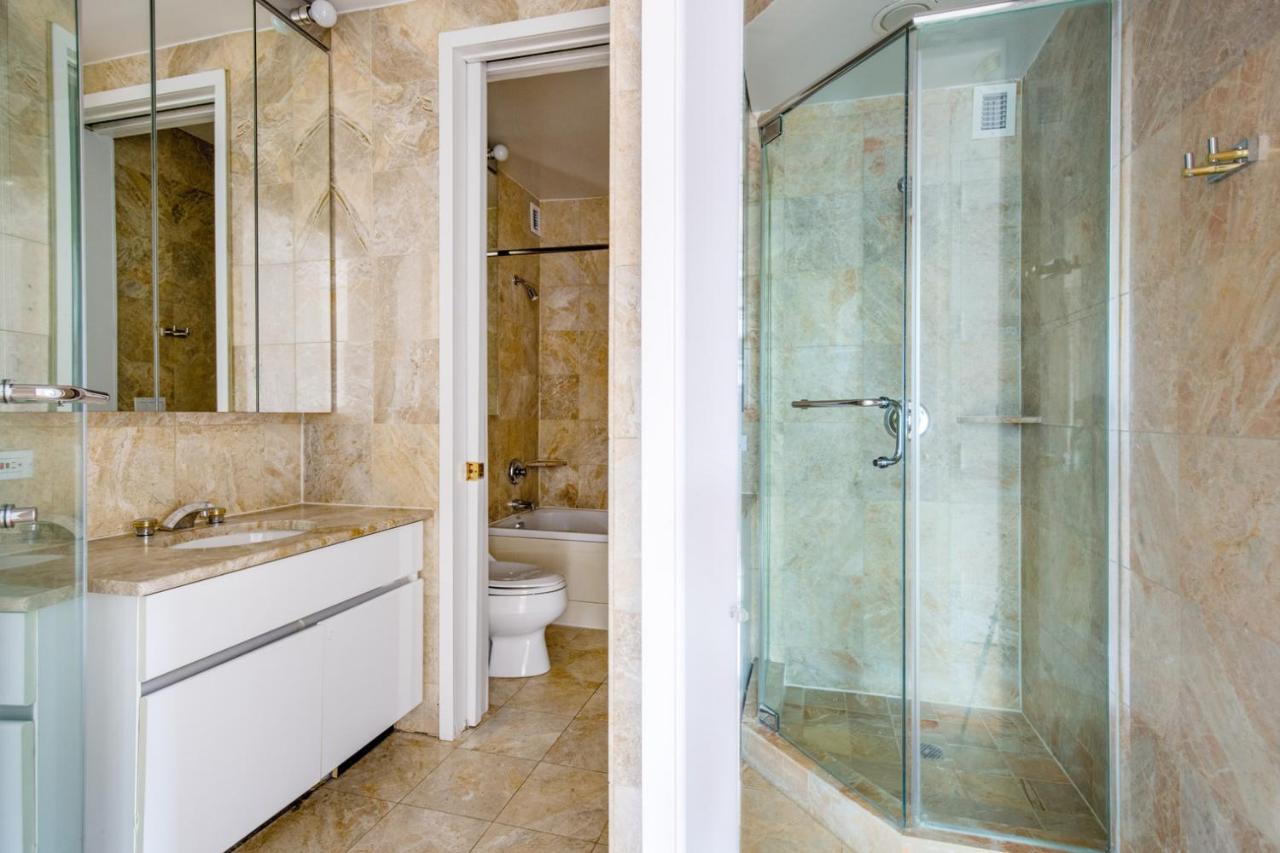 Apartment Sutton Place 2br W Gym Pool Dm Nr Pk Nyc-464 New York