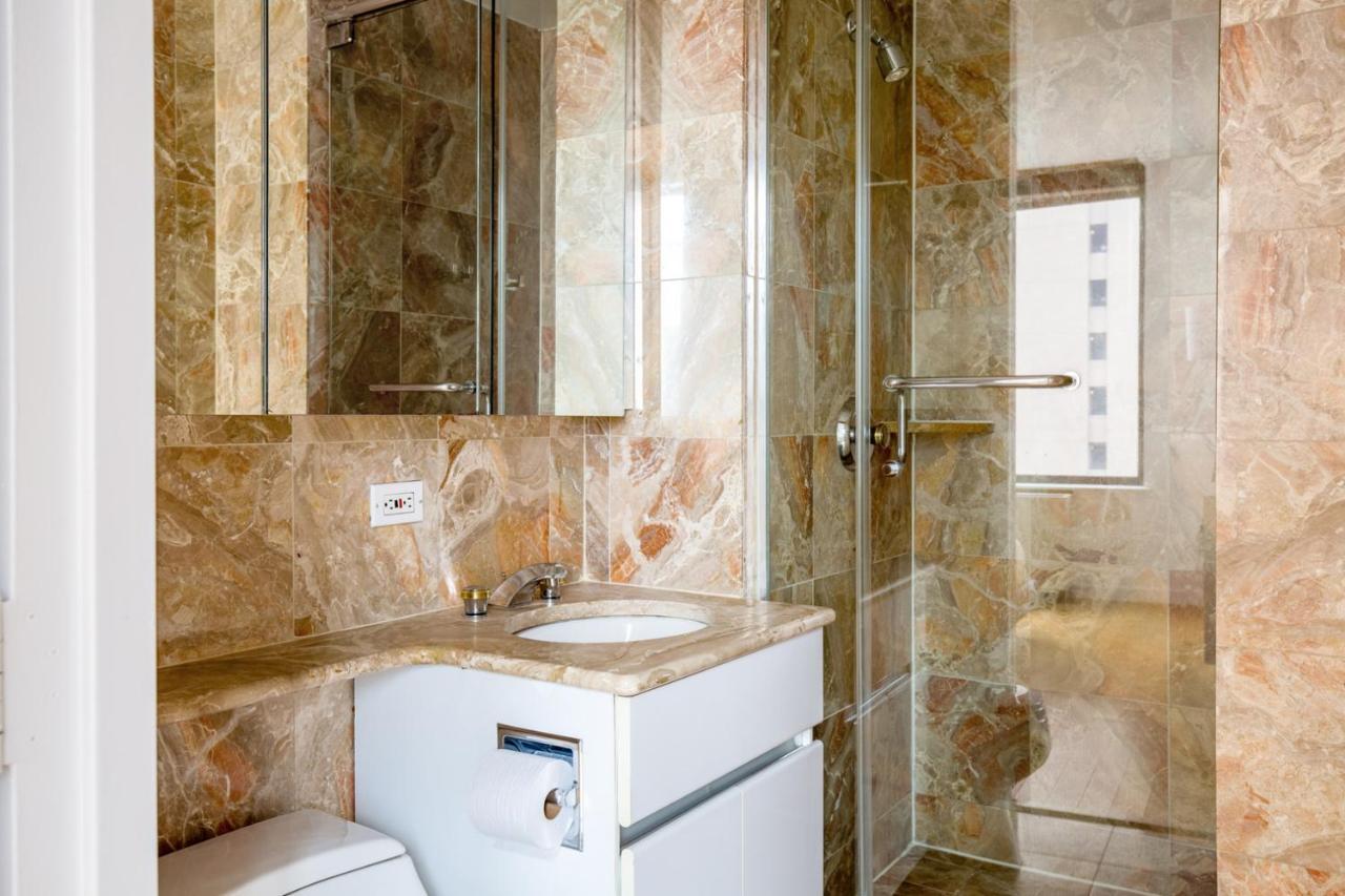 Apartment Sutton Place 2br W Gym Pool Dm Nr Pk Nyc-464 *