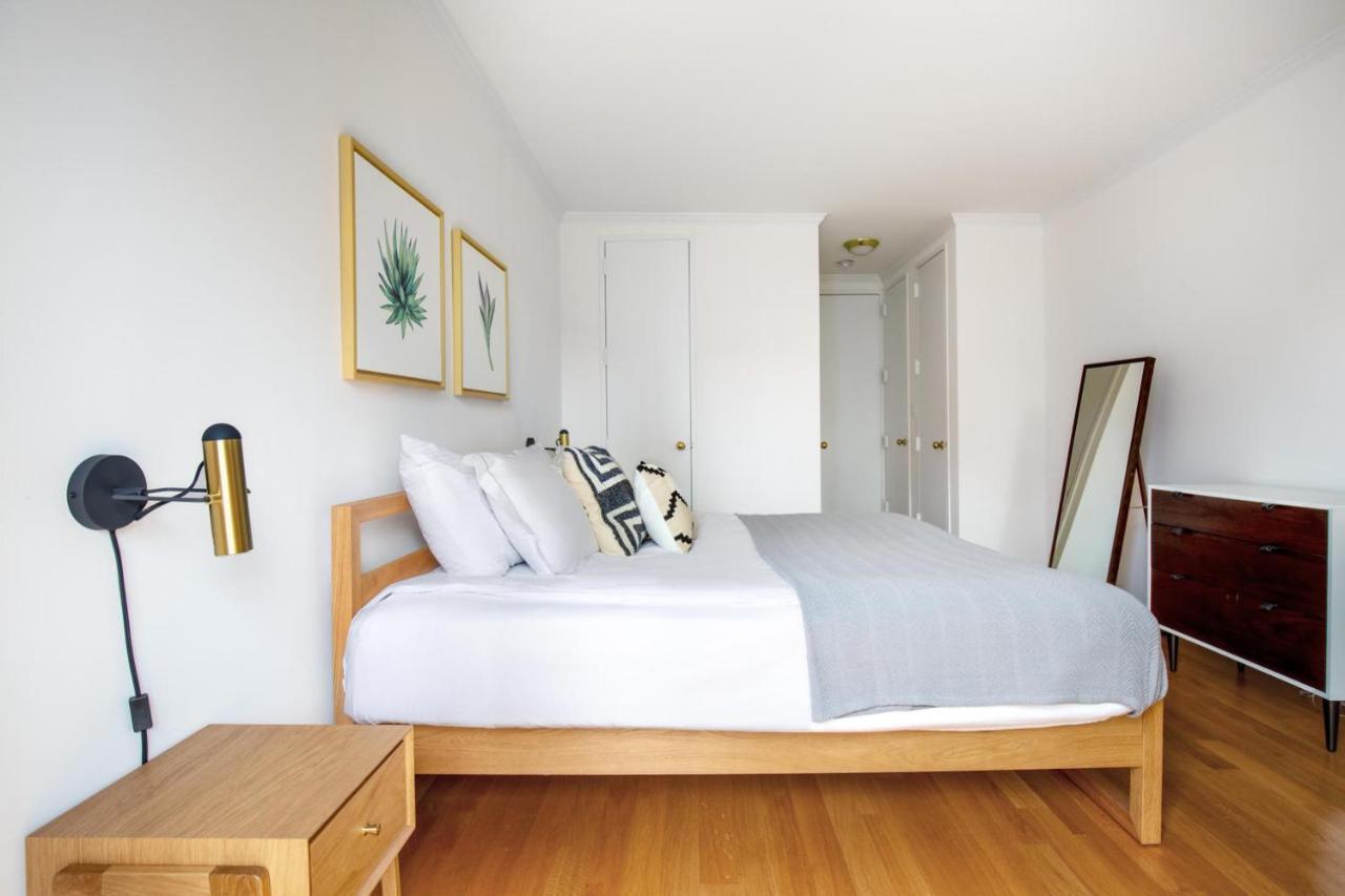 Apartment Sutton Place 2br W Gym Pool Dm Nr Pk Nyc-464