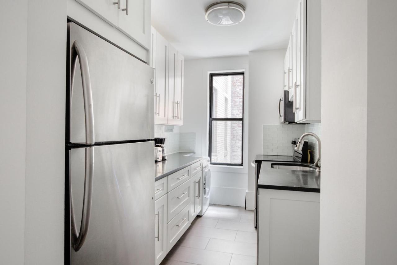 Midtown 2br W Doorman Wd Nr Park Nyc-1144 Apartment