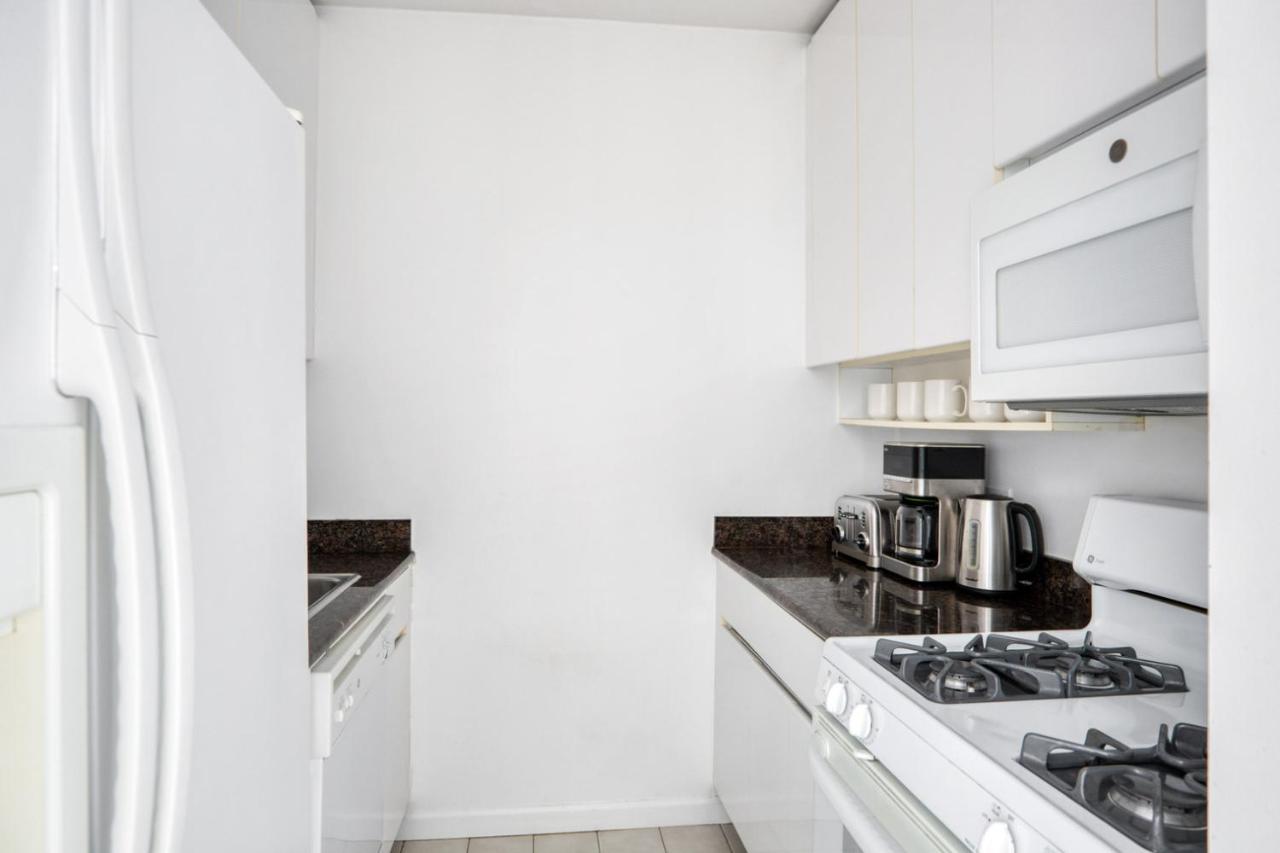 Apartment Sutton Place 1br W Pool Gym Nr Park Nyc-466 New York